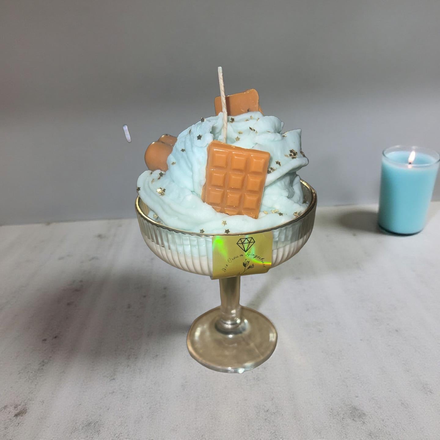 Light Bleu ice cream (gingerbread ) - Chatté Candles