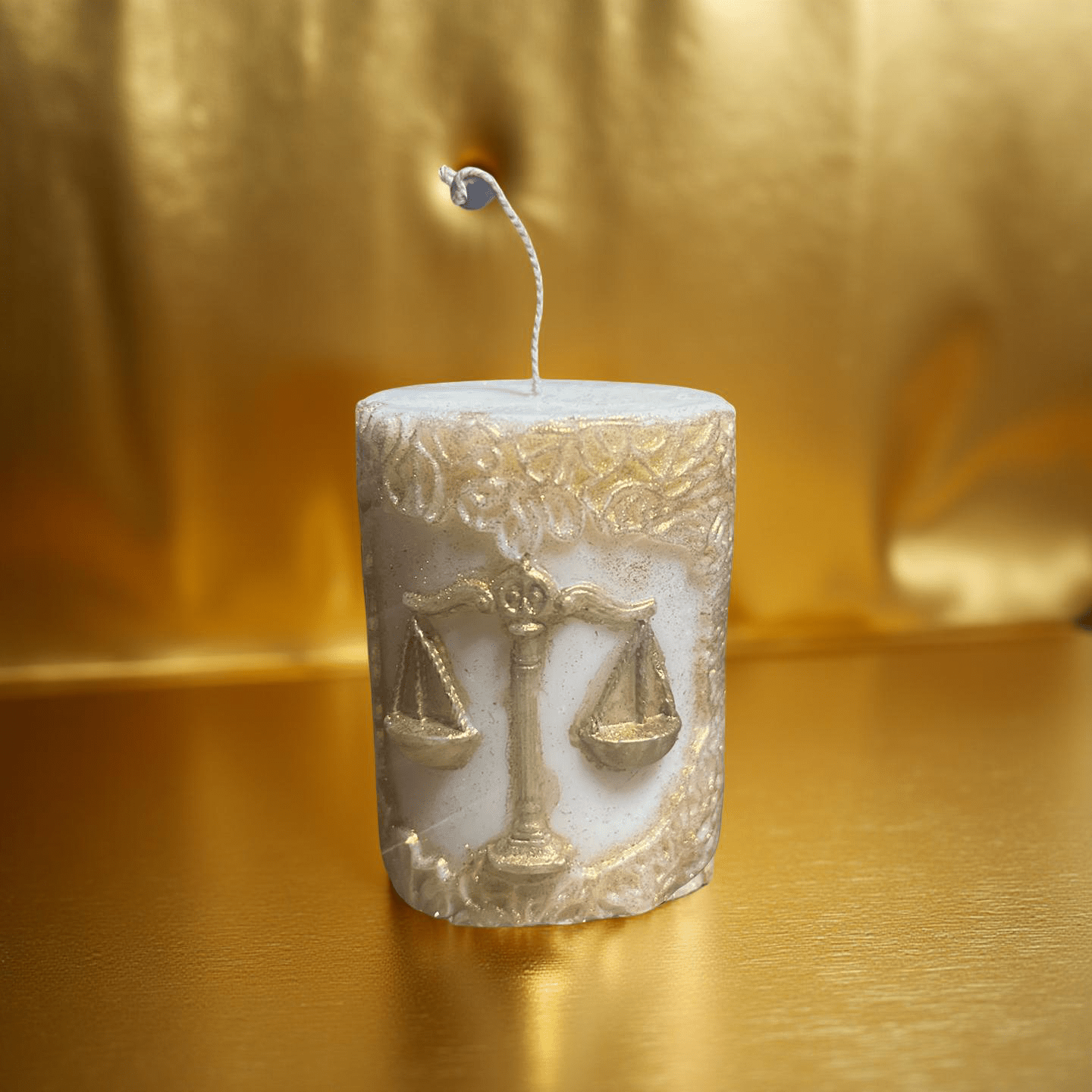 Balance Scale - Chatté Candles