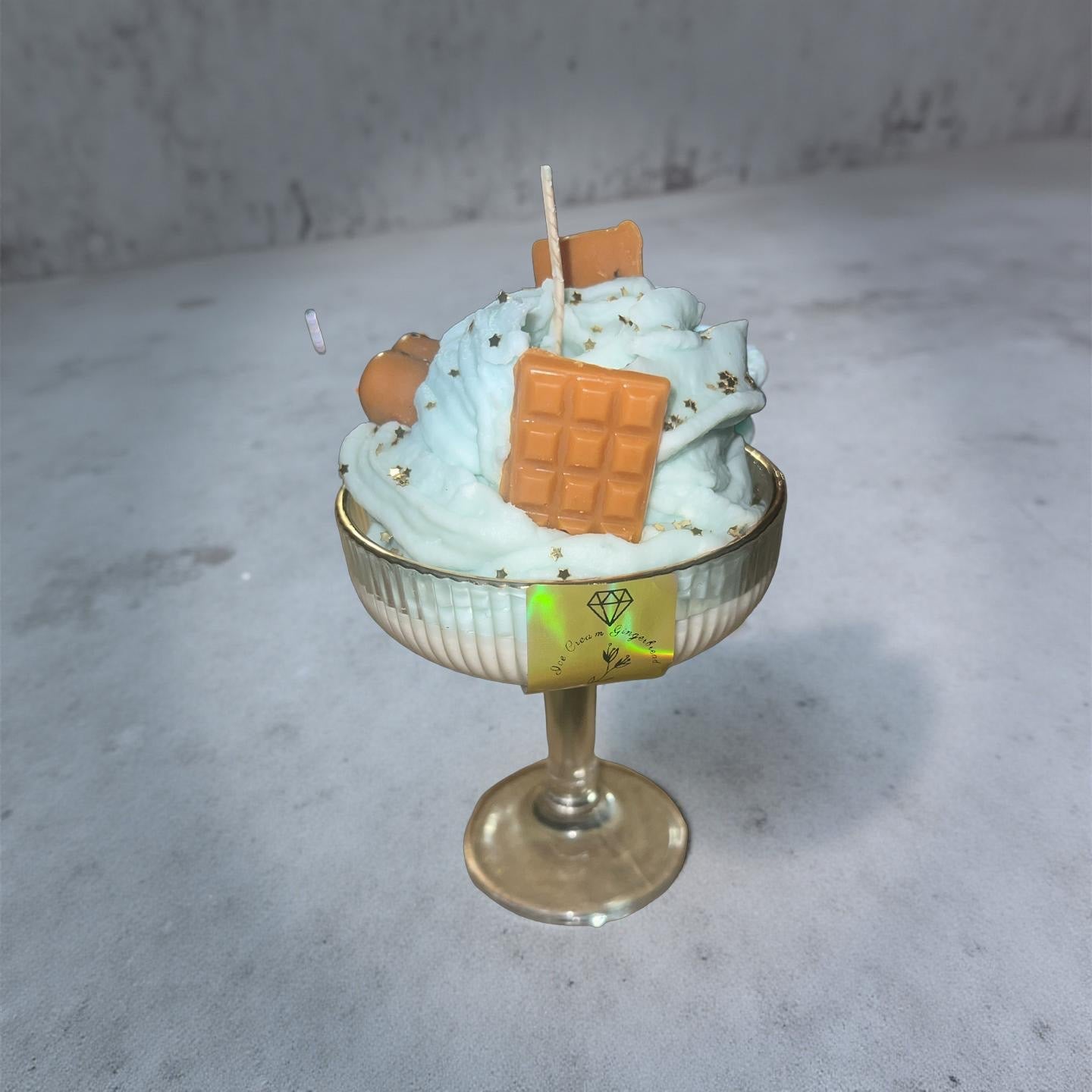 Light Bleu ice cream (gingerbread ) - Chatté Candles