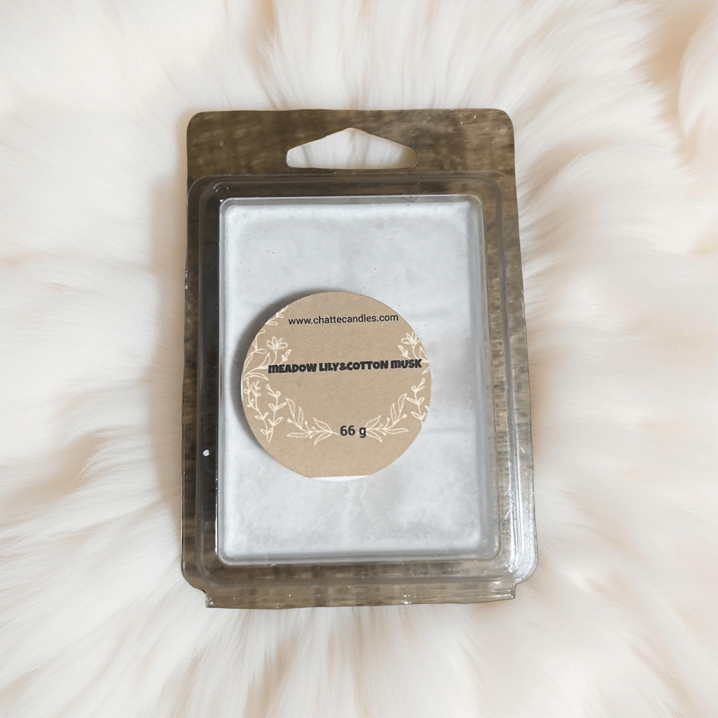 Meadow lily&cotton musk scented wax melts in clear packaging with floral label, 66g weight by Mijn winkel