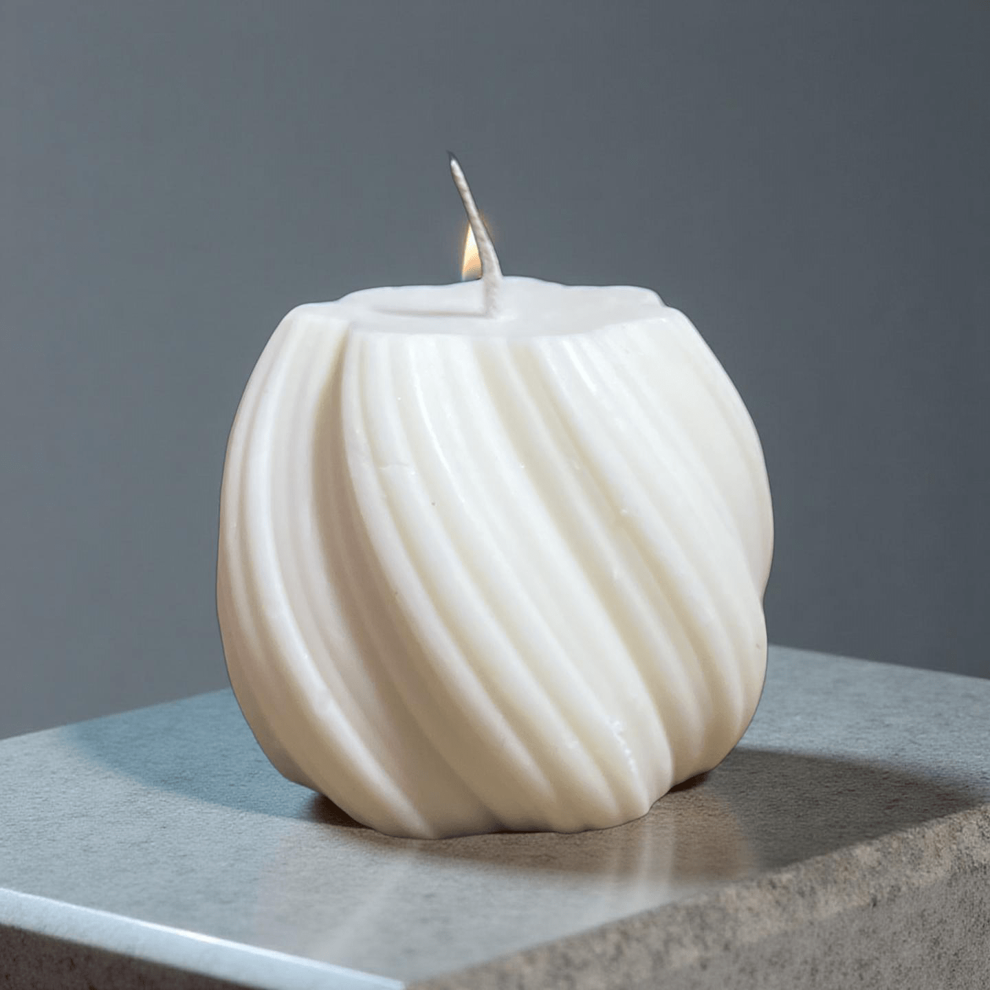 Swirl Candle (Apple Spice) - Chatté Candles