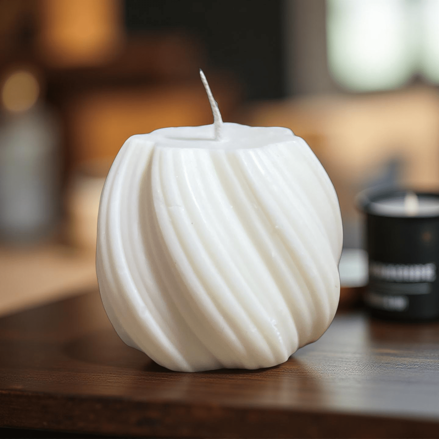 Swirl Candle (Apple Spice) - Chatté Candles