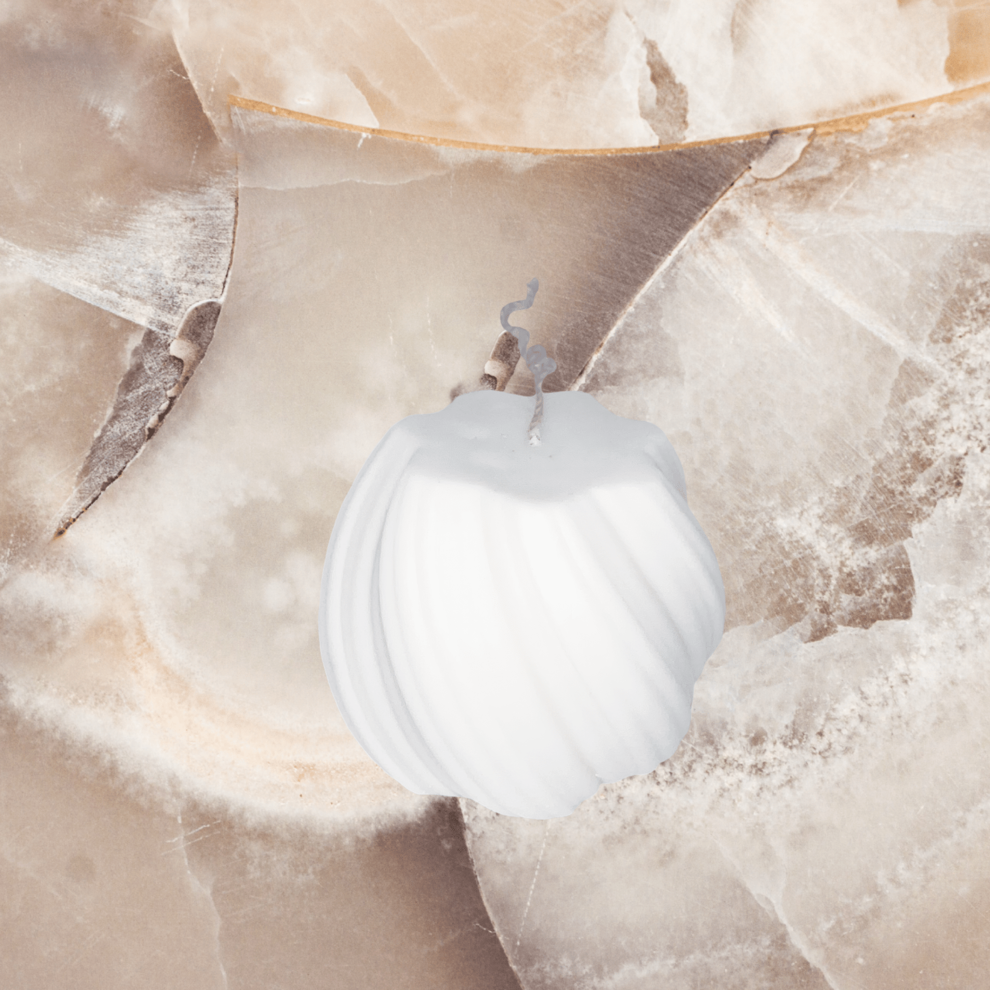 Swirl Candle (Apple Spice) - Chatté Candles