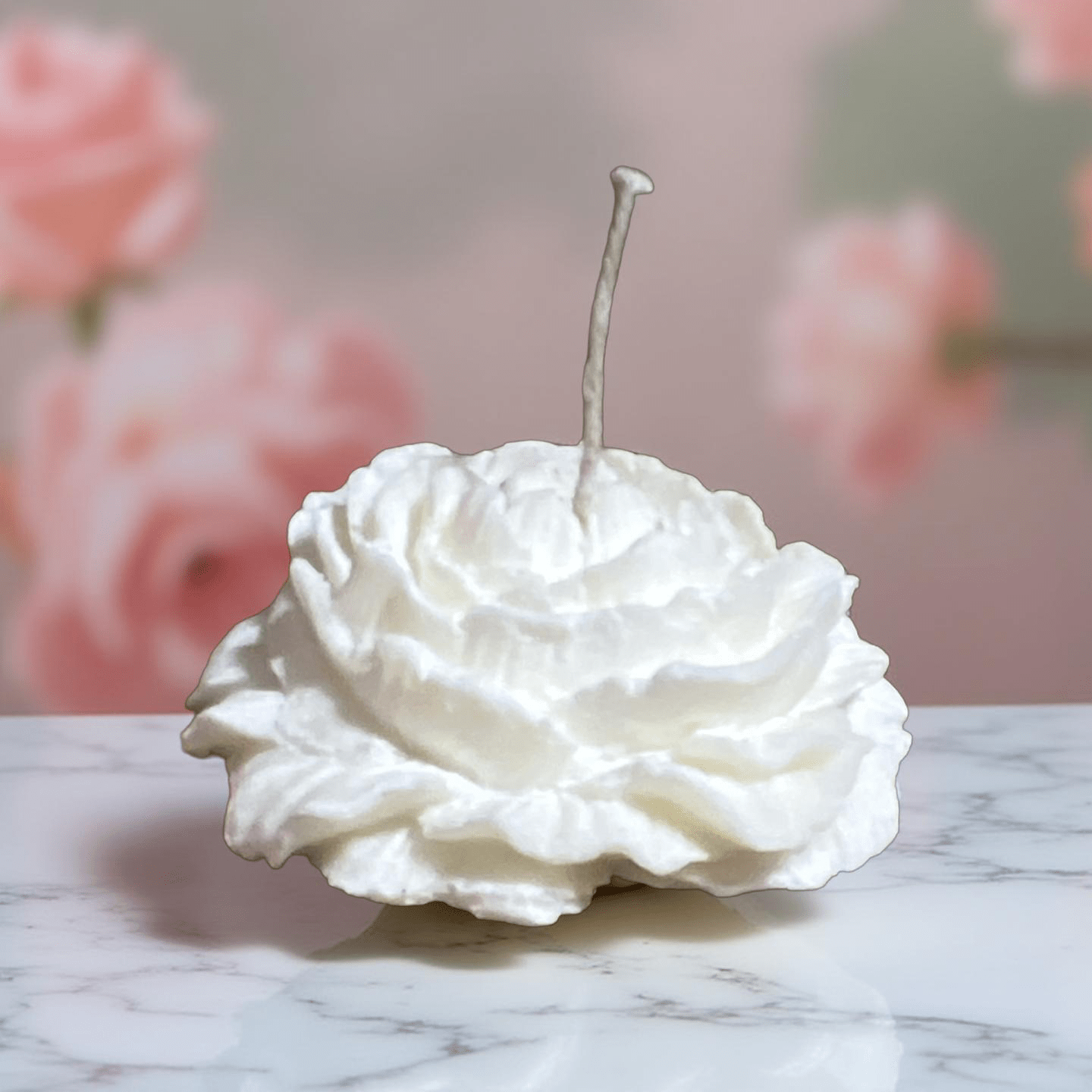 White Rose Candle (middle ) - Chatté Candles